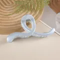 Macro shot of 13cm silver geometric hair claw clip with non-slip teeth and metal spring - Sky Blue