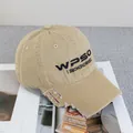 Dettaglio cappello baseball kaki effetto consumato con ricamo WPSO e fodera rossa - Regolabile / Cachi