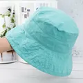 Detalle del sombrero de pescador verde menta en algodón con costuras reforzadas en el ala - Ajustable / Verde