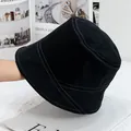 Dettagli del tessuto a coste del cappello alla pescatora in velluto nero a coste - Regolabile / Nero
