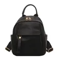 Zaino da donna in morbida pelle nera con trama litchi e accessori in metallo oro rosa - Nero