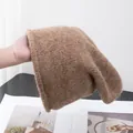 Détail du bonnet en laine d'alpaga camel montrant la texture douce et la maille côtelée - M (56-58cm) / Kaki