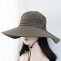 Détail de la corde coupe-vent réglable et du large bord du chapeau de soleil kaki - M (56-58cm) / Vert Militaire