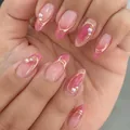 Unghie a mandorla sfumate rosa con bordo dorato e decorazioni di perle - Stile Sfumatura Rosa (SGL2507)