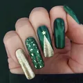 Unghie finte verde scuro lucido con glitter dorati e design festivo dell'albero - Stile Natalizio Verde Smeraldo Oro (YS341 Senza Strumenti)