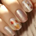 Short square press-on nails with champagne glitter and autumn maple leaf patterns - Autumn Maple Leaf & Glitter Style (No Tools) (YS438)