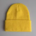 Gelbe Strickmütze mit Rippenstruktur und Umschlag für Herren und Damen im Winter - Verstellbar / Gelb