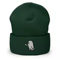 Waldgrüne Beanie mit niedlicher weißer Geister-Stickerei und Messer für Outdoor-Wärme - Dunkelgrün