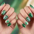 St. Patrick's Day Kunstnägel mit Kleeblatt-Design und grünem Glitzer für Damen - Lucky Charm Kleeblatt Muster / YS551 (Ohne Werkzeuge)