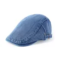 Klassische blaue Denim Schiebermütze mit weißen Kontrastnähten und verstellbarer Schnalle - Dunkelblau