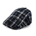 Gorra plana vintage a cuadros con bordes desgastados y costuras coloridas - Ajustable / Negro