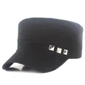 Gorra militar negra de algodón con remaches cuadrados plateados de estilo clásico - Ajustable / Negro