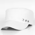 Gorra militar plana de algodón blanco puro con detalles de remaches laterales - Ajustable / Blanco Roto