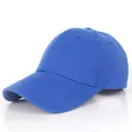Casquette de baseball classique en sergé de coton bleu vif vue sous un angle de 45 degrés - Réglable / Bleu royal