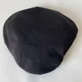 Classic black wool beret flat cap with vintage stitching for casual outdoor wear - Plain / Black