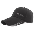Casquette de sport noire classique avec imprimés gris latéraux et visière incurvée - Réglable / Noir