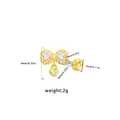 Goldene Schleifen-Ohrringe mit Herz-Zirkon und Größenangaben für Piercings - Opalfarbene Schleife Herz Stil(ER24121801-9)