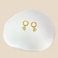 Goldene Edelstahl-Ohrringe mit Wolken- und Blitzanhänger und funkelndem Zirkon - Wolke und Blitz Stil (#6)