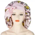 Schlafhaube aus Satin in Rosa mit Kettenmuster und großer Schleife für Haarpflege - Fleischrosa