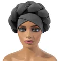 Turbante intrecciato in seta di latte grigio per donna con design etnico incrociato - Regolabile / grigio scuro