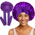 Détail du bonnet en satin violet avec longs rubans réglables et nœud pour cheveux - Couture Intérieure / Violet