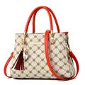 Sac à main beige fleuri avec poignées rouges et pendentif à pompon décoratif - Blanc Crème Avec Poignée Rouge