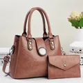 Set borsa a mano in pelle PU marrone caramello con bustina coordinata e dettagli argento - Borsa a Mano + Portafoglio Set 2 Pezzi / Rosa