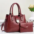Set borsa a mano bordeaux e pochette con fibbia decorativa rotonda in metallo - Borsa a Mano + Portafoglio Set 2 Pezzi / Rosso