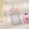 Niedlicher Cartoon PVC-Kartenhalter mit blauer Perlenkette und rosa Streifenmuster - Hellblau