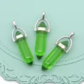 Pendente esagonale in cristallo verde con cappuccio d'argento su vassoio - Verde Smeraldo