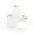 Trois pendentifs goutte en calcédoine blanche avec attaches argentées pour bijoux DIY - Cristal blanc
