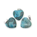 Tre pendenti in pietra naturale a forma di cuore blu scuro con ganci in metallo argento - Piccolo / Apatite