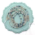 Cuentas redondas facetadas de piedra natural lapislázuli azul y gris para joyería artesanal - Espodumena Azul K7