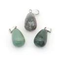 Trois pendentifs gouttes en pierre naturelle verte avec fermoirs en argent poli - Agate mousse