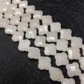 Perle in quarzo bianco traslucido a forma di trifoglio per gioielli e collane DIY - Giada Bianca