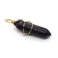 Zeskantige hanger van zwarte zandsteen kristal met gouden draadwikkeling decoratie - Blauwe Zandsteen + Goud