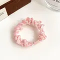 Chouchou en satin rose avec perles argentées et élastique pour femmes - Rose