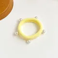 Élastique à cheveux jaune clair avec cinq perles pour queues de cheval et chignons - Jaune