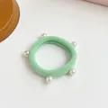 Chouchou vert menthe haute élasticité avec cinq décorations de perles blanches - Vert