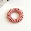 Élastique à cheveux spirale rose mat en cordon de téléphone pour des queues-de-cheval douces - Rose