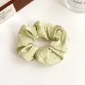 Chouchou élégant en satin vert avocat orné de strass scintillants de haute qualité - Vert Fruit
