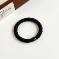 Élastique à cheveux tissé noir avec une perle cylindrique mate de style minimaliste - Noir