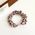 Leopard print scrunchie in light purple fabric with high elastic durability - Pink Leopard