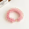 Elastico per capelli rosa chiaro con bordi dorati e perla ovale coordinata - Rosa