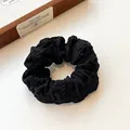 Chouchou français noir classique avec texture plissée et élastique haute résistance - Noir