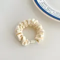 Cream-colored scrunchie with white square buckle decoration for high ponytail - Beige