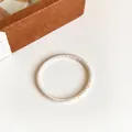 Élastique blanc sans couture à texture tissée côtelée pour queues de cheval filles - Poche zippée