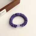 Semplice elastico per capelli in velluto viola scuro con trama a coste e fibbia - Viola