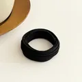 Hochelastisches dickes schwarzes Baumwollhaargummi mit nahtlosem Design für den Alltag - Schwarz