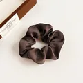 Coletero vintage francés de satén marrón oscuro con elegante acabado sedoso - Café Oscuro